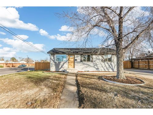 6890 Ivanhoe St, Commerce City, CO, 80022 | Card Image