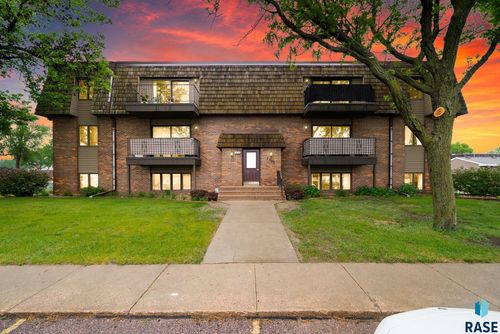 101-3548 S Gateway Blvd Boulevard, Sioux Falls, SD, 57106 | Card Image