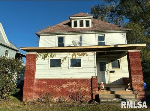 732 S Main St, Kewanee, IL, 61443-2822 | Card Image