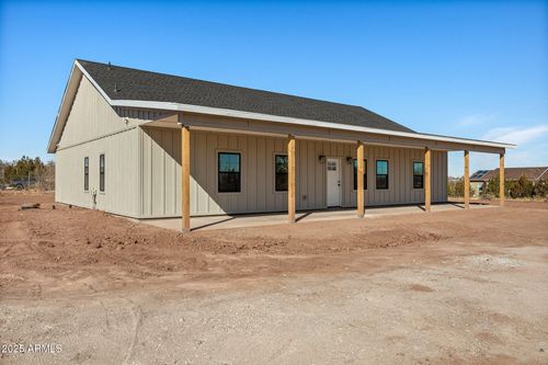 855 W 10th St S, Saint Johns, AZ, 85936-4623 | Card Image
