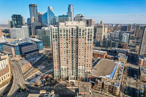 apt-1711-500 E Grant St, Minneapolis, MN, 55404-1476 | Card Image