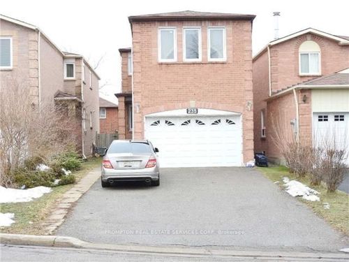235 Roxanne Crescent, Scarborough, ON, M1V4G5 | Card Image