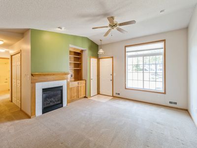 8 - 5488 Longview Court, Condo with 3 bedrooms, 1 bathrooms and null parking in Johnston IA | Image 2