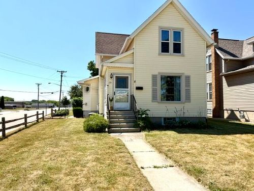 131 Reed St, Plymouth, WI, 53073-2229 | Card Image