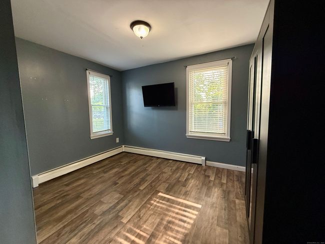 199 Mechanic St, Home with 5 bedrooms, 2 bathrooms and 4 parking in Killingly CT | Image 8