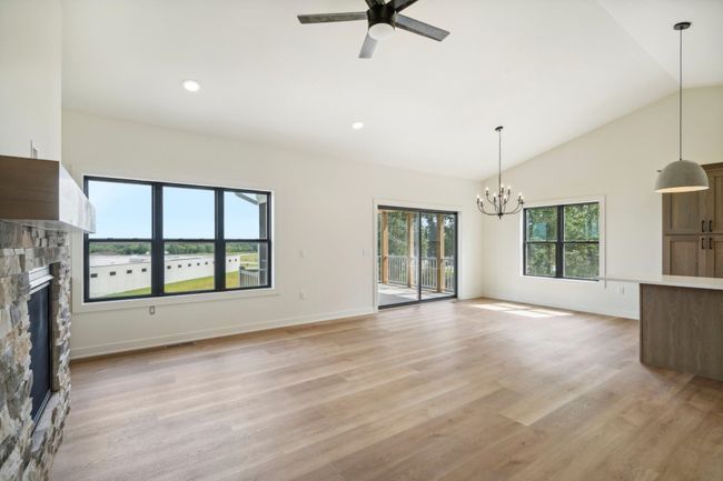 6479 Ridge View Way, Condo with 2 bedrooms, 2 bathrooms and null parking in Deforest WI | Image 7