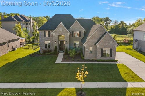 1942 Nottingham Dr, Sterling Heights, MI, 48312 | Card Image