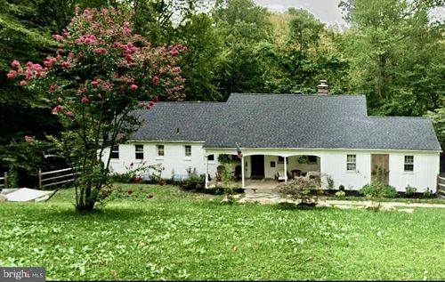 7 N Longpoint Ln, ROSE VALLEY, PA, 19063-4957 | Card Image