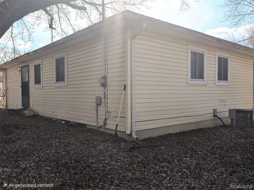 2909 E Pierson Rd, Flint, MI, 48506-1359 | Card Image