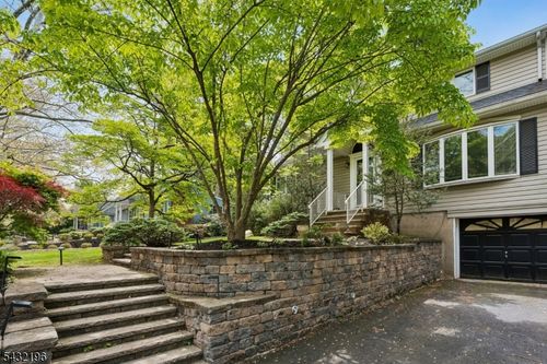 10 Keyes St, Florham Park, NJ, 07932-2178 | Card Image