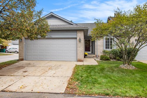 17761 Feather Ln, Brownstown, MI, 48193-8460 | Card Image