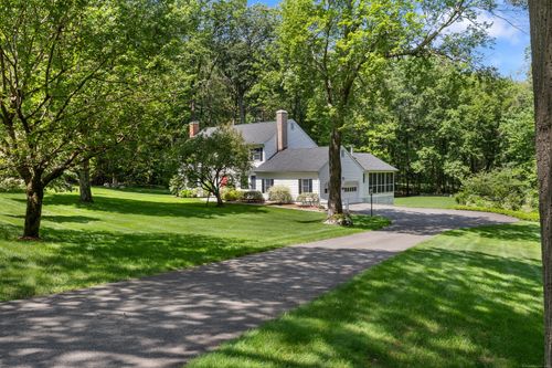 78 Carriage Rd, Wilton, CT, 06897-1605 | Card Image
