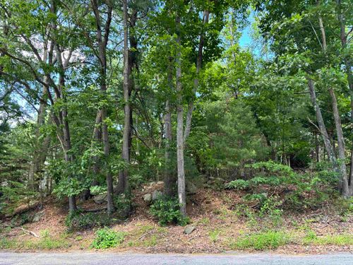 85 Noble St, Somersworth, NH, 03878-2627 | Card Image