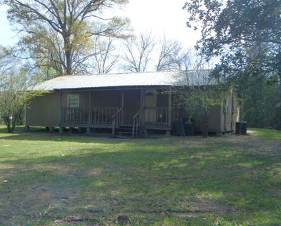 828 County Road 4550, House other with 3 bedrooms, 2 bathrooms and null parking in Spurger TX | Image 1