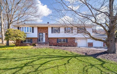 52 Woodland Rd, Highland Mills, NY, 10930-2950 | Card Image