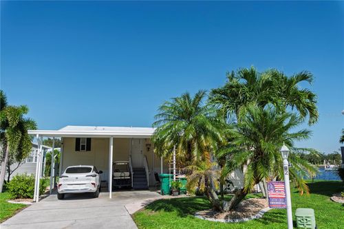 2 Copenhagen Ave, PUNTA GORDA, FL, 33950-7316 | Card Image