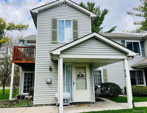 19-920 Saybrook Dr, Waterford, MI, 48327-2587 | Card Image