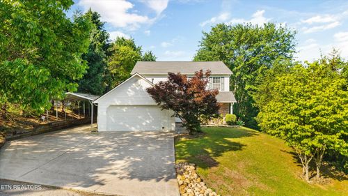 8215 Foxworth Tr, Powell, TN, 37849 | Card Image