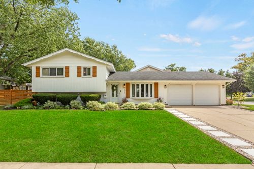 1717 Vassar Ct, Schaumburg, IL, 60193-3320 | Card Image