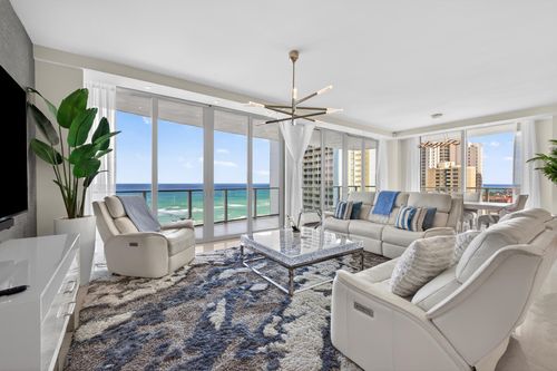 1805p-3100 N Ocean Dr, Riviera Beach, FL, 33404-3214 | Card Image