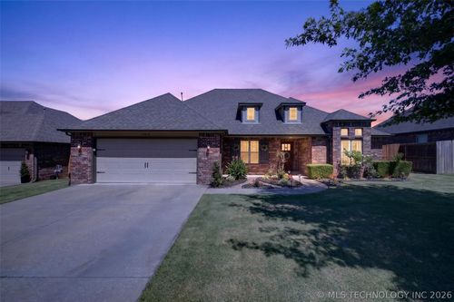 14713 S Justin Ave, Glenpool, OK, 74033-4446 | Card Image