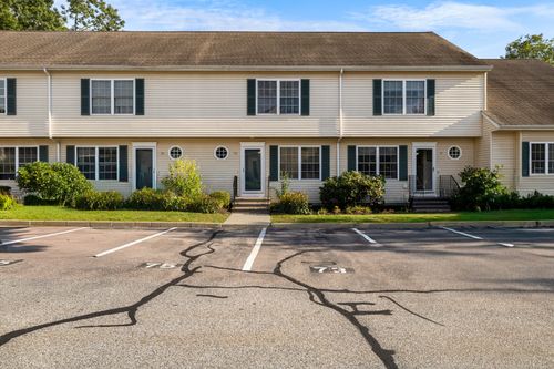 73-73 Briar Ln, Norwich, CT, 06360-7427 | Card Image