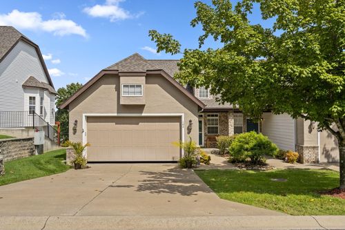 104 Residence Ln, Branson, MO, 65616-4088 | Card Image