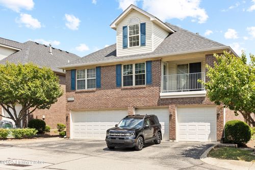 8445 Grand Trevi Dr, Louisville, KY, 40228-4211 | Card Image