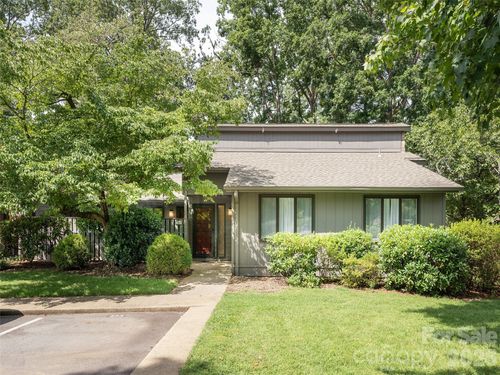 433 Crowfields Dr, Asheville, NC, 28803-3278 | Card Image