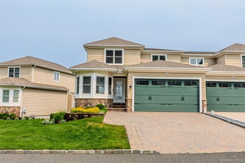 35 Theresa Ln, Port Jefferson, NY, 11777-2097 | Card Image