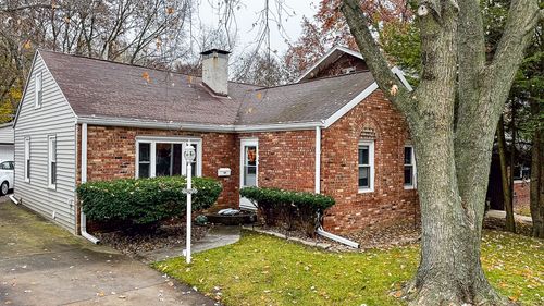 1208 Hillcrest St, Normal, IL, 61761-3655 | Card Image