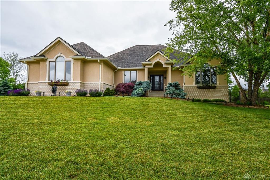 Abbey Ln, Xenia, OH 45385