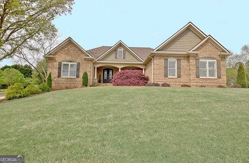 100 Wickham Dr, Tyrone, GA, 30290-2597 | Card Image
