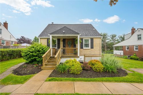5523 Keenan Dr, Pittsburgh, PA, 15236-2915 | Card Image