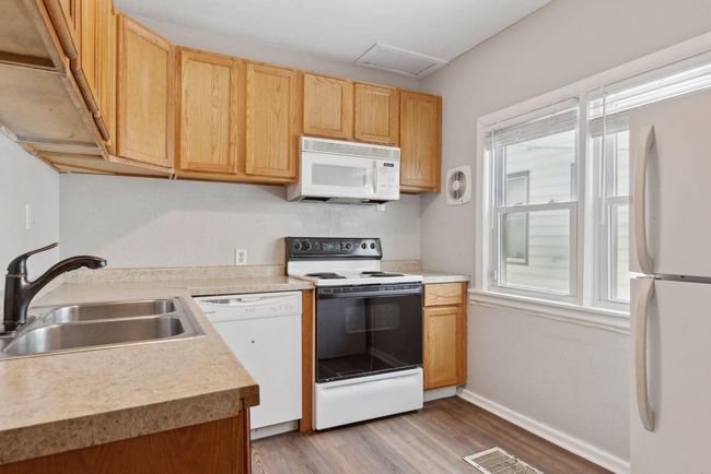 Main Level Kitchen | Image 11