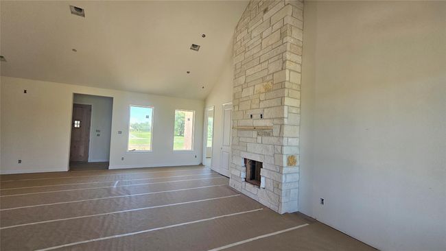 FLOOR TO CEILING FIRE PLACE! | Image 10