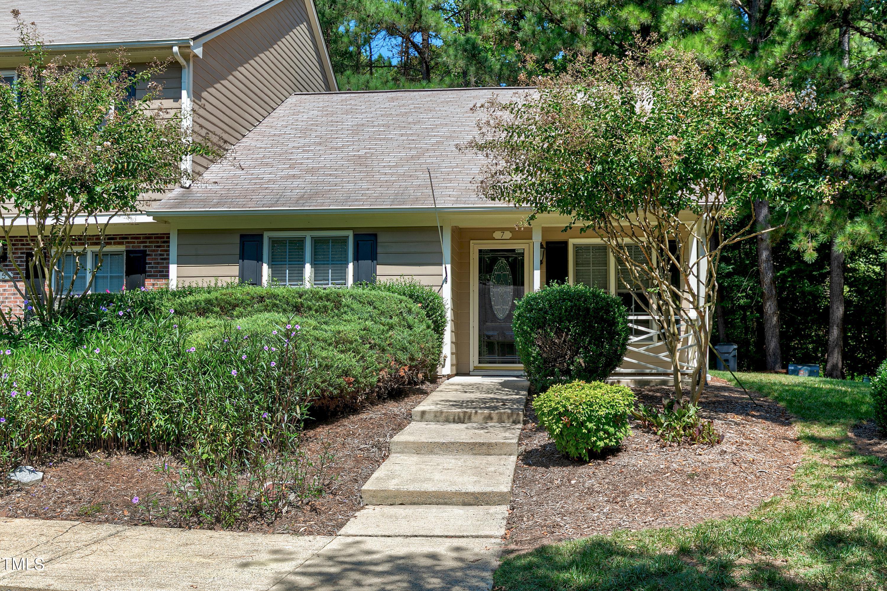 Crystal Oaks Ct, Durham, NC 27707