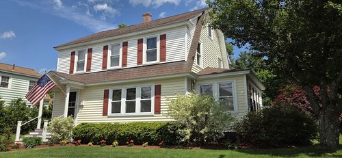 351 Davis St, Greenfield, MA, 01301-1946 | Card Image