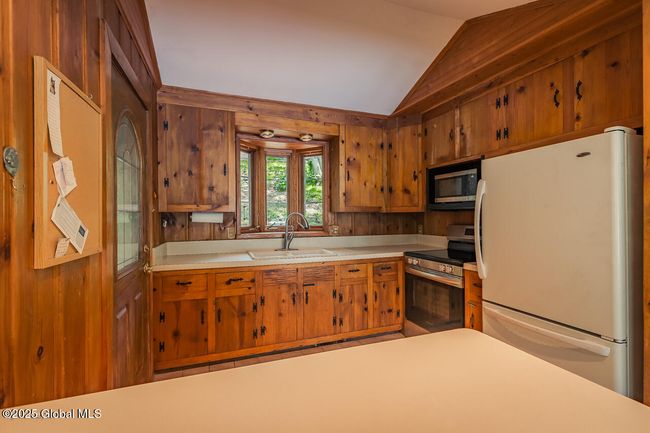 241 Kunkel Pt, House other with 2 bedrooms, 2 bathrooms and 4 parking in Mayfield NY | Image 24