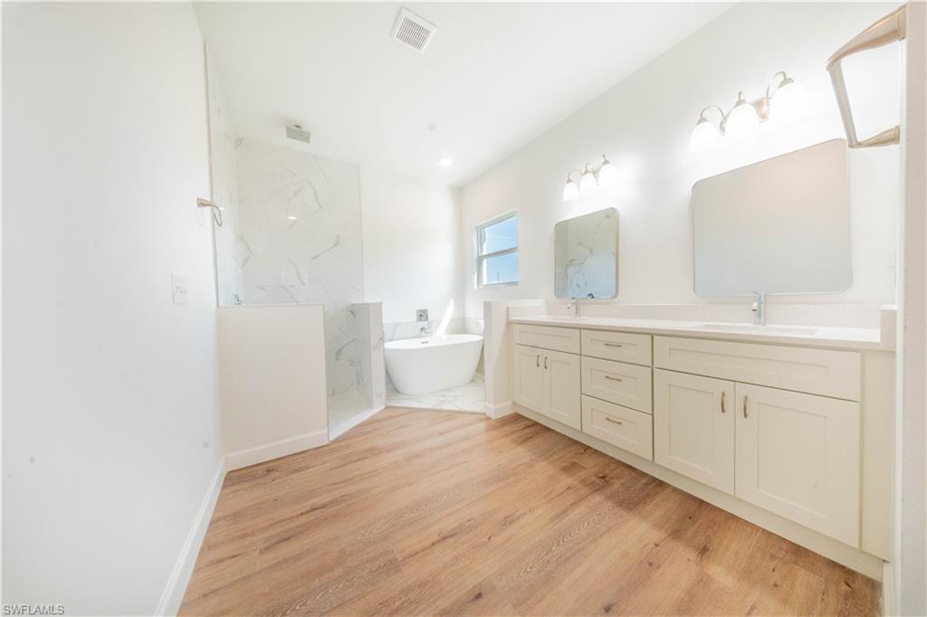 Residential in CAPE CORAL 5