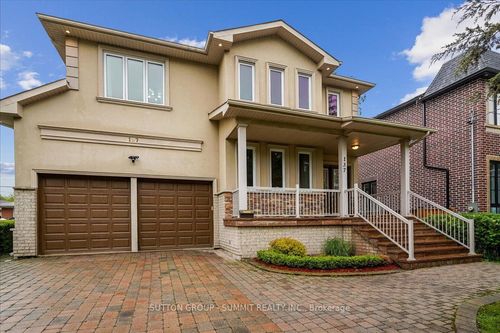 137 Eaglewood Blvd, Mississauga, ON, L5G1V8 | Card Image