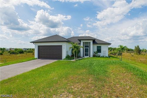 4145 68th Ave Ne, NAPLES, FL, 34120-2877 | Card Image