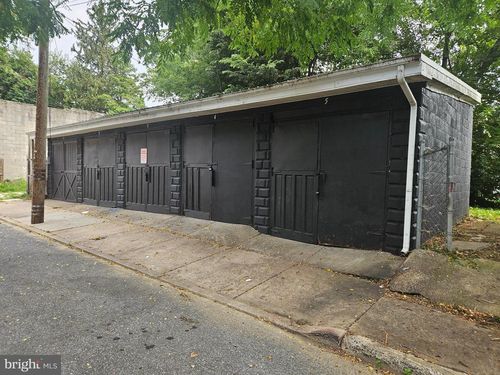 rear-564 S Duke St, LANCASTER, PA, 17602-4224 | Card Image