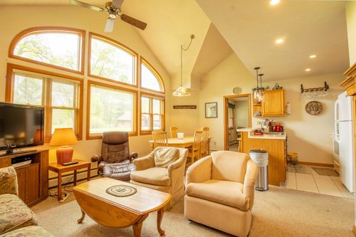 35-11 Jack Olantern Dr, North Woodstock, NH, 03262 | Card Image