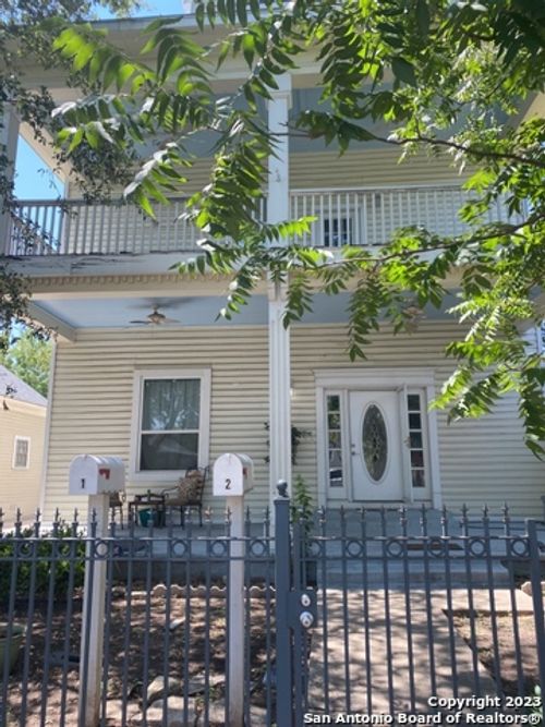 2014 W Houston St, San Antonio, TX, 78207-3419 | Card Image