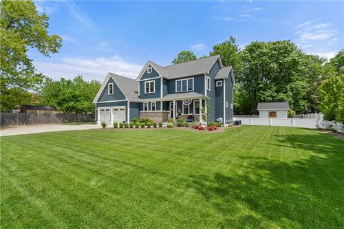 360 Pleasant St, Rumford, RI, 02916-1552 | Card Image
