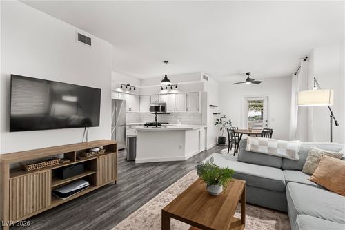 0-358 Sunward Dr, Henderson, NV, 89014-7565 | Card Image