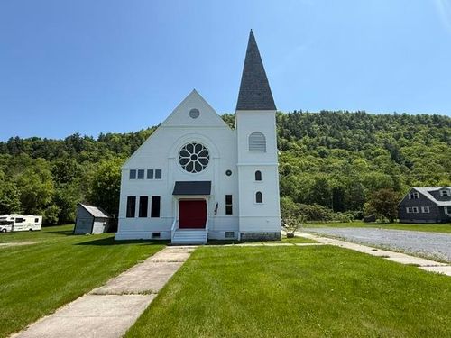 3310 Vt Route 346, Pownal, VT, 05261-4464 | Card Image