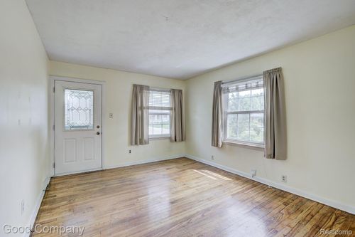 1977 Princeton Rd, Berkley, MI, 48072-3904 | Card Image