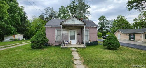 641 Gulf St, Adrian, MI, 49221-3411 | Card Image